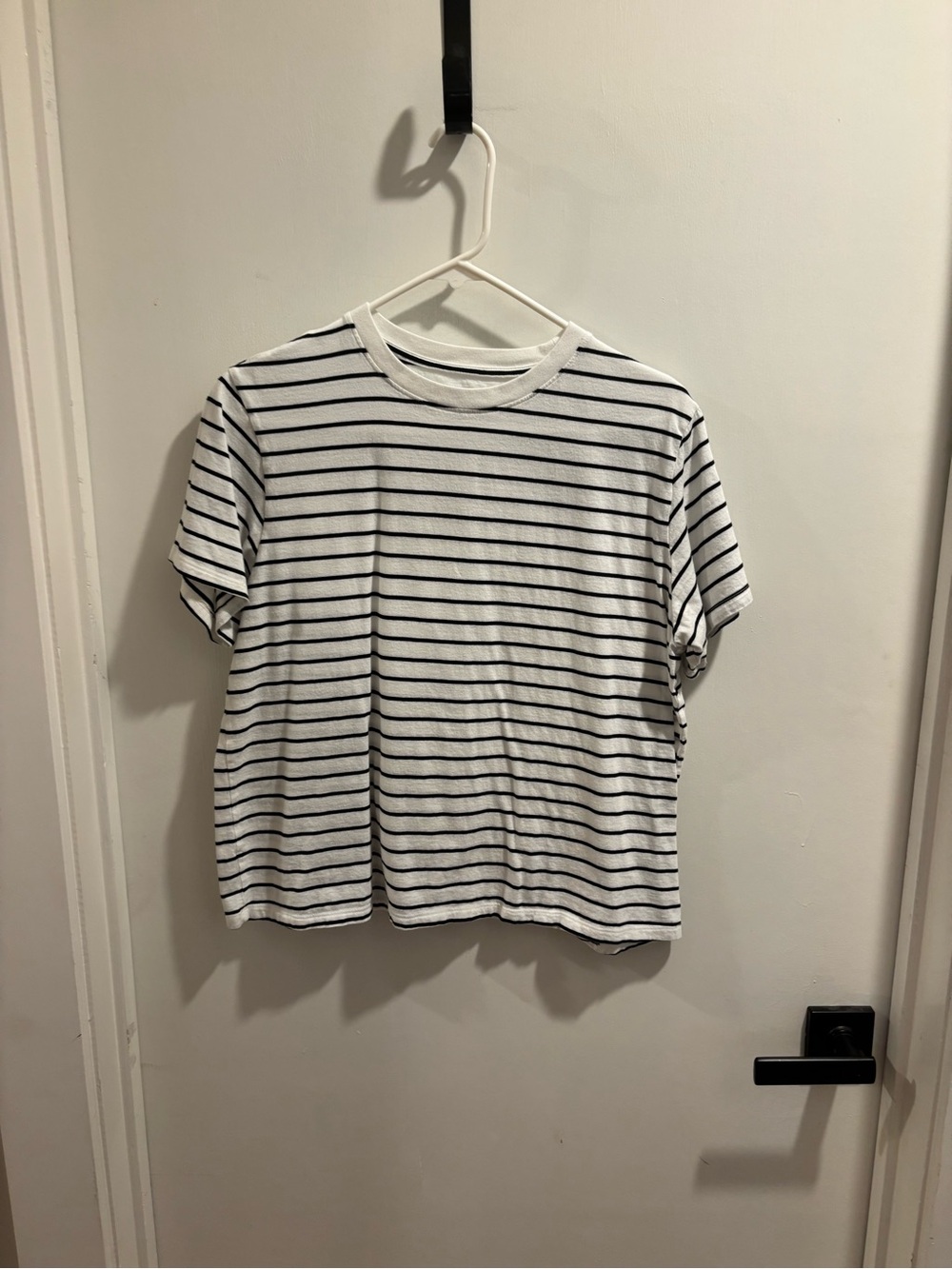 American Eagle Classic White & Black Striped Crewneck T-Shirt
